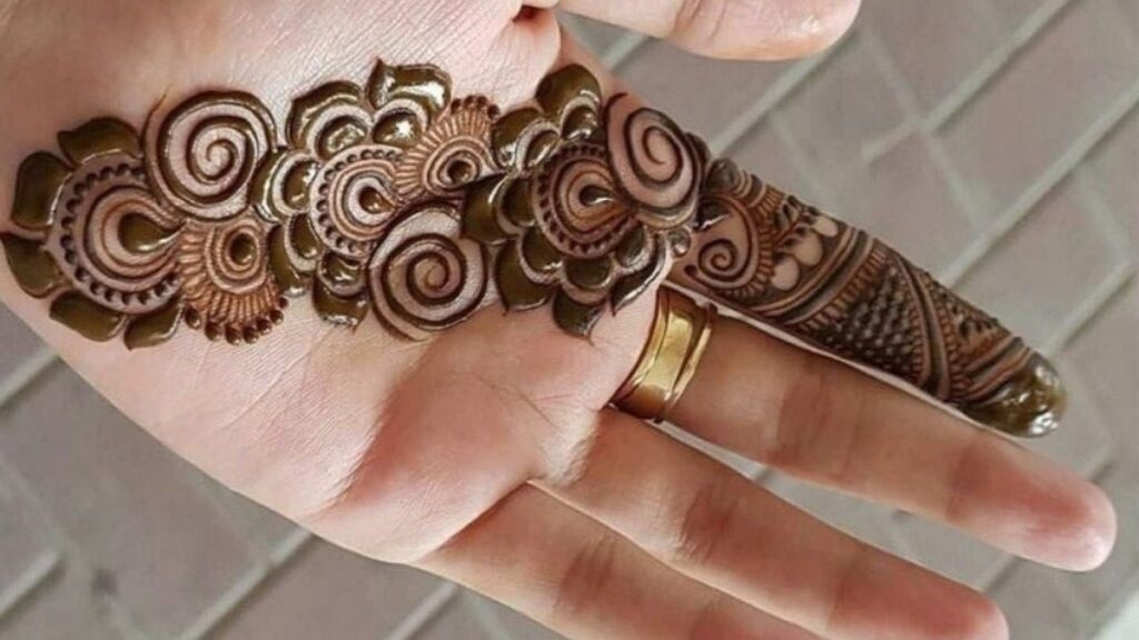 Arabic Mehndi Design Simple Front Hand