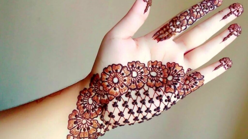 Simple Back Hand Mehndi Designs for Beginners