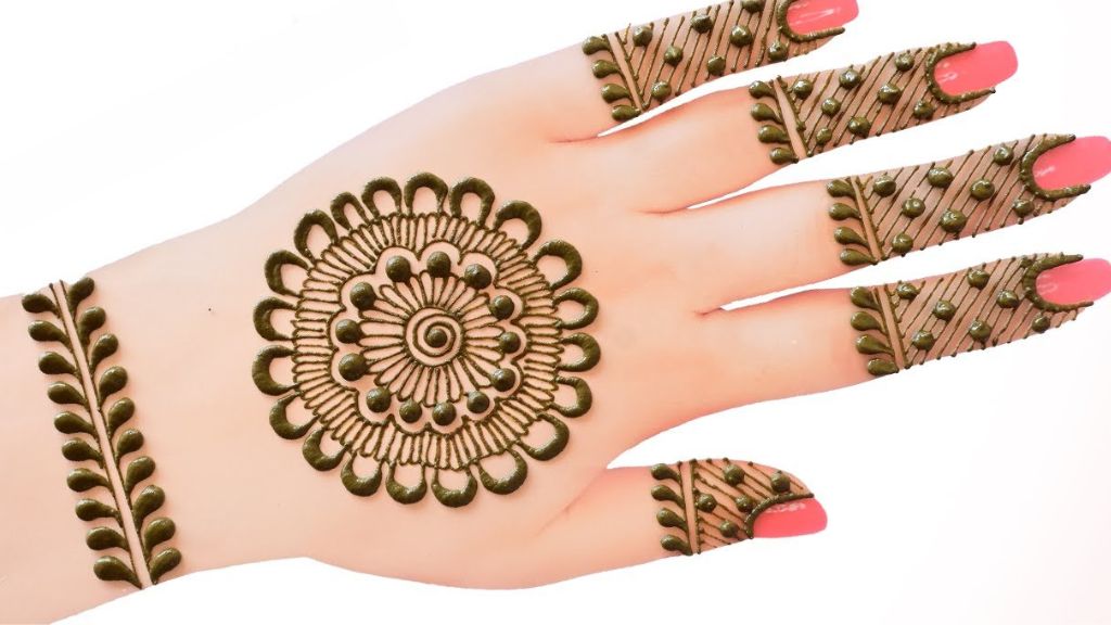 Simple tikki mehndi design