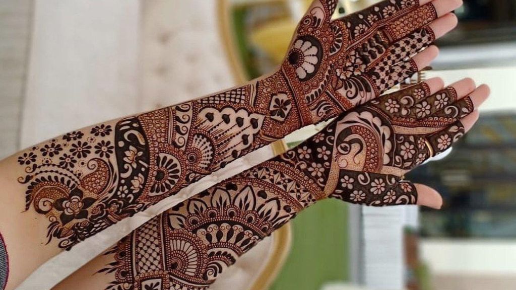 Full Hand Mehndi Design