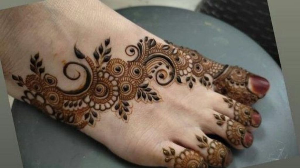 New Mehndi Design 2024