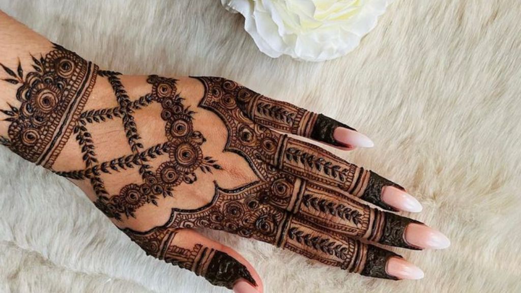 New Mehndi Design 2024