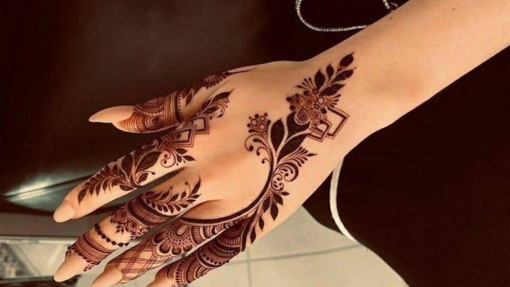 New Mehndi Design 2024