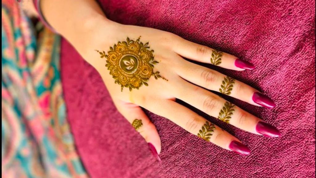 New Mehndi Design 2024