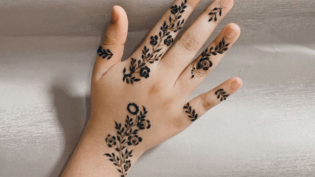 Modern Back Hand Mehndi Designs