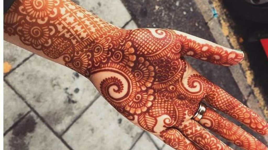 New Simple Mehndi Designs