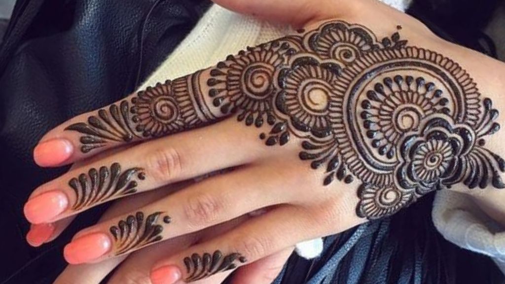 New Simple Mehndi Designs