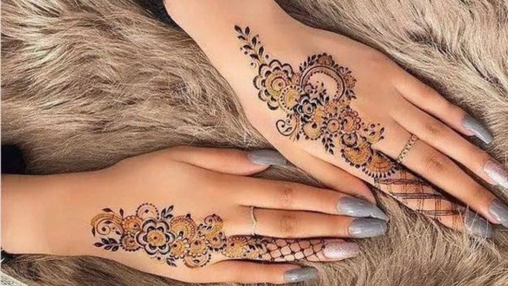 Easy back Hand Mehndi Design