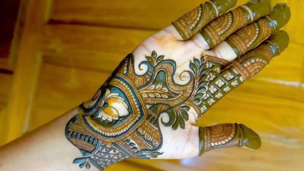 Simple Arabic Mehndi Design