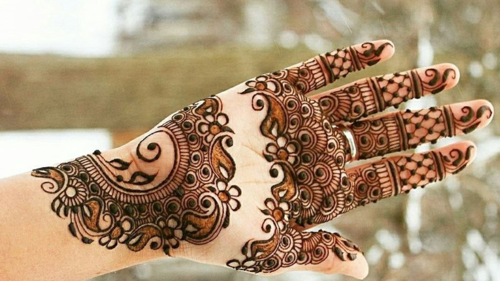 New Simple Mehndi Designs