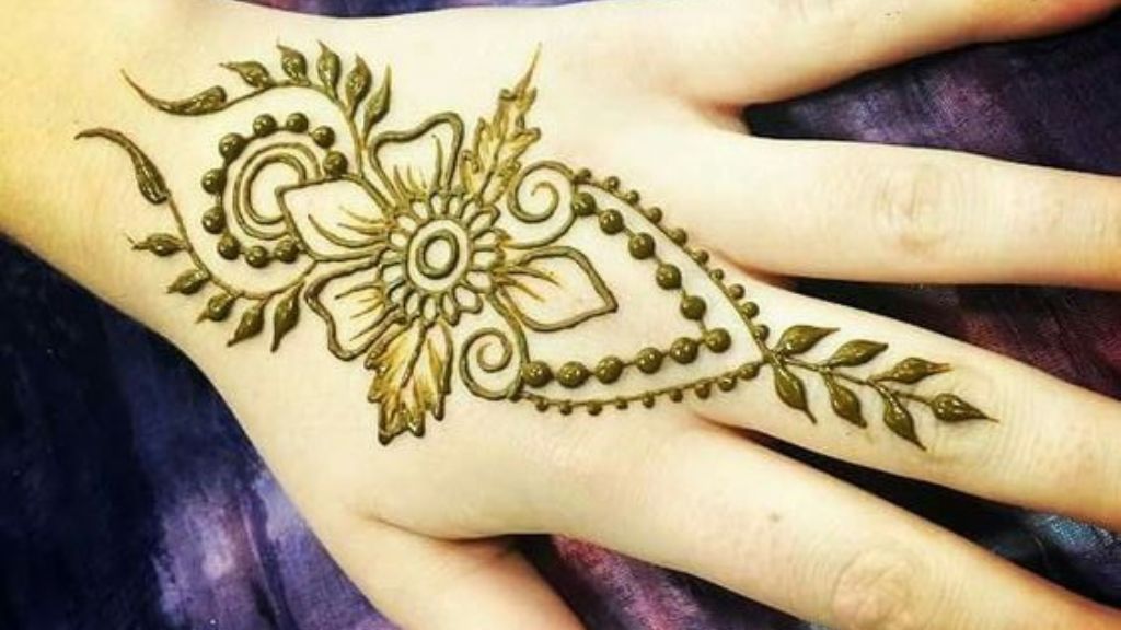 Simple Arabic Mehndi Design