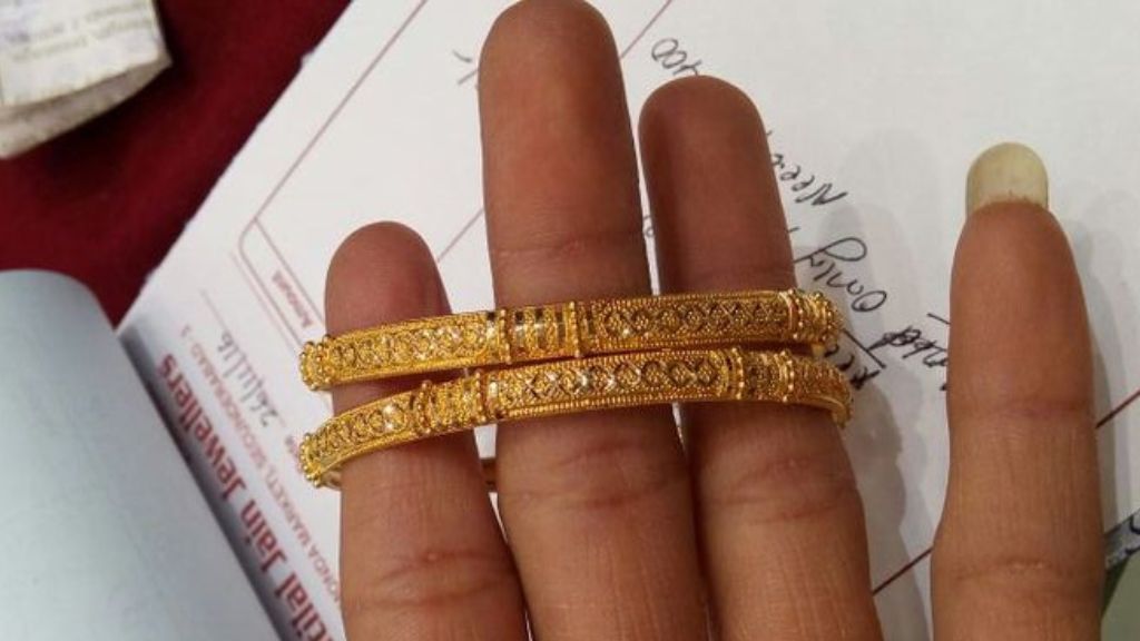 daily wear gold bangles design