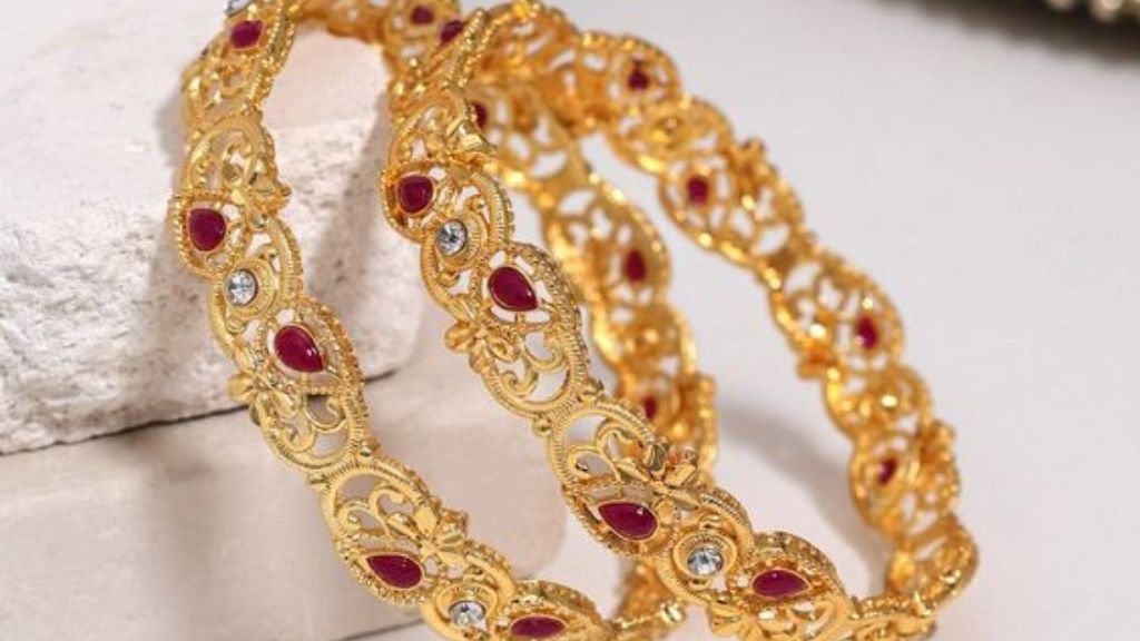 daily wear gold bangles design