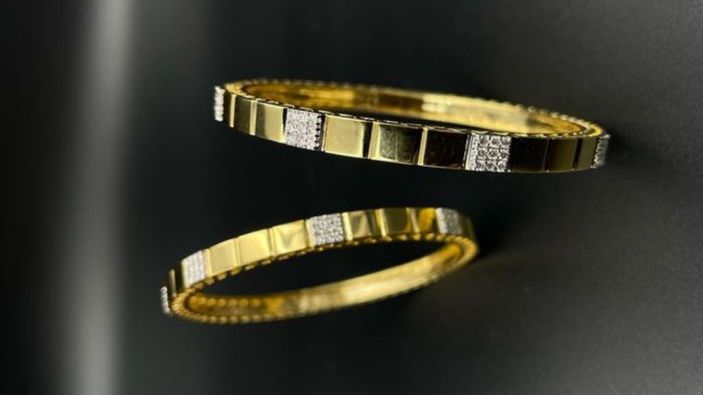 daily wear gold bangles design