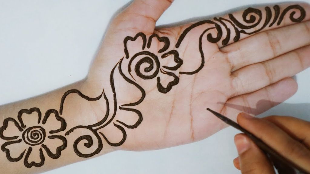 Latest Arabic mehndi design