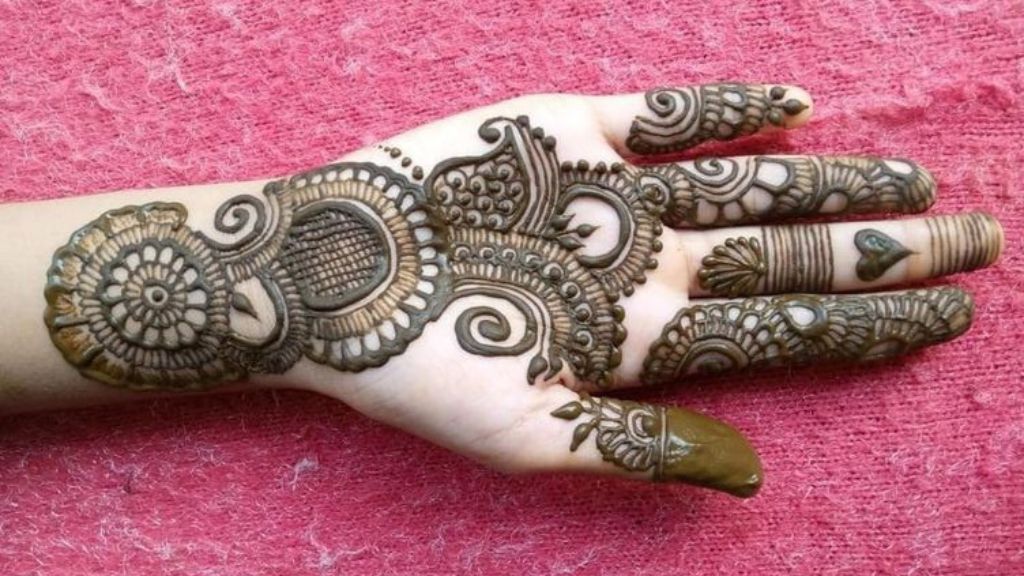 Unique Arabic Mehndi Design