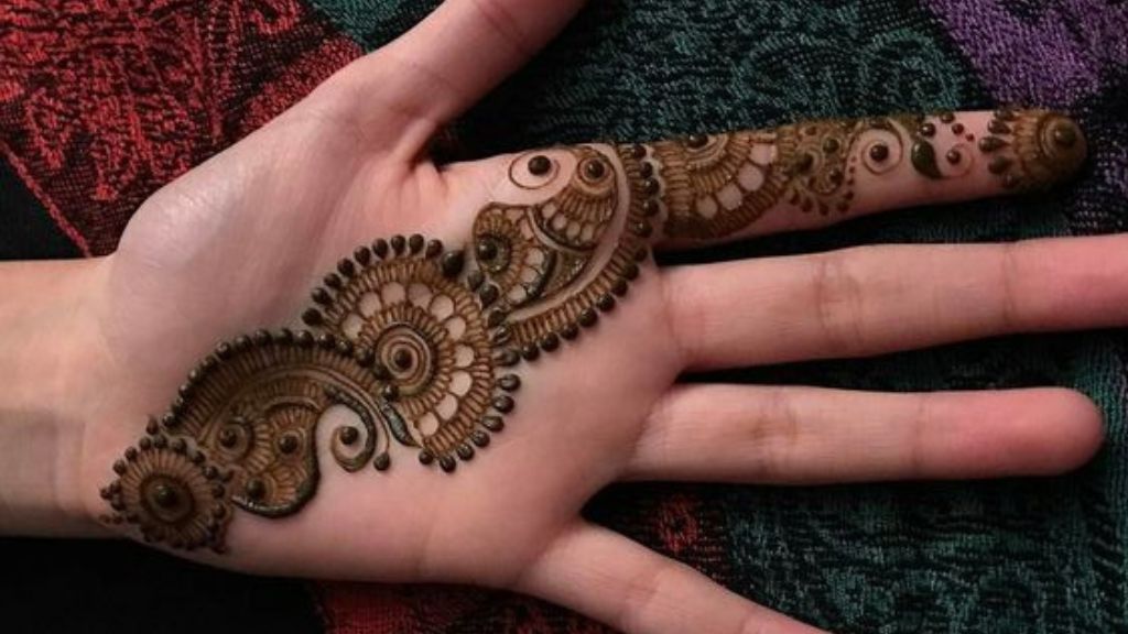 Unique Arabic Mehndi Design