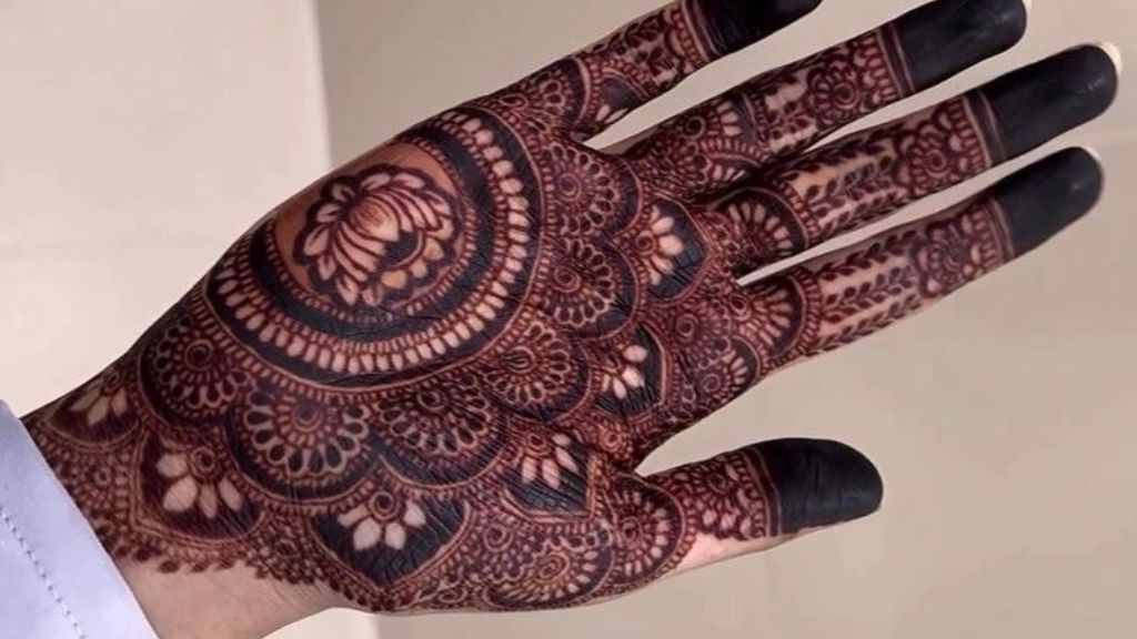 Full Mehndi Design Photo