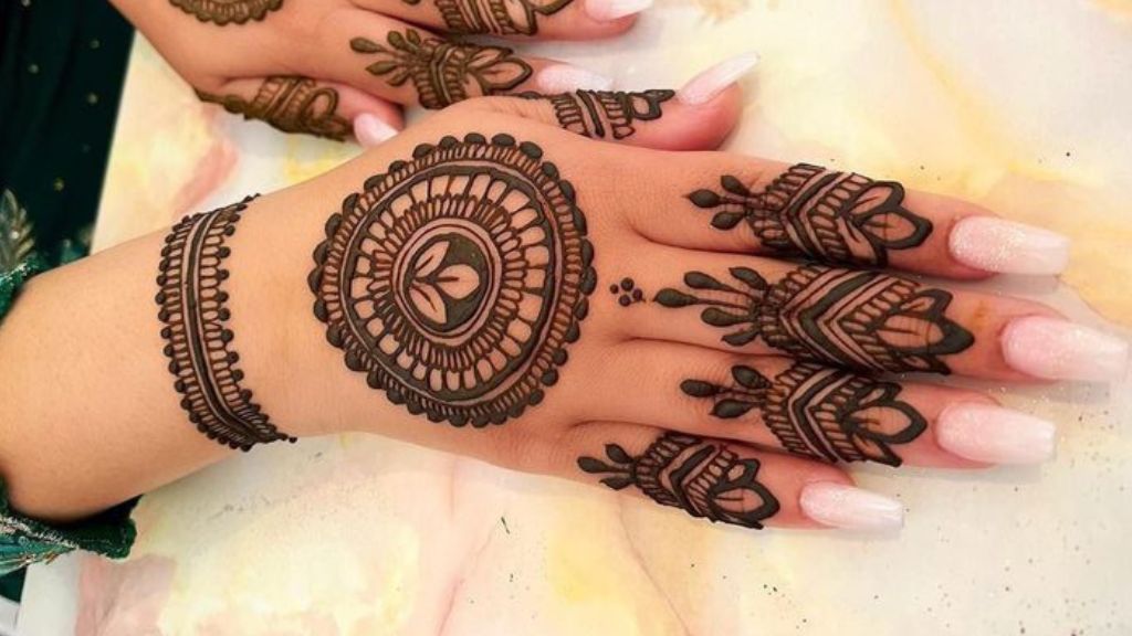 Mehndi Designs for Diwali 