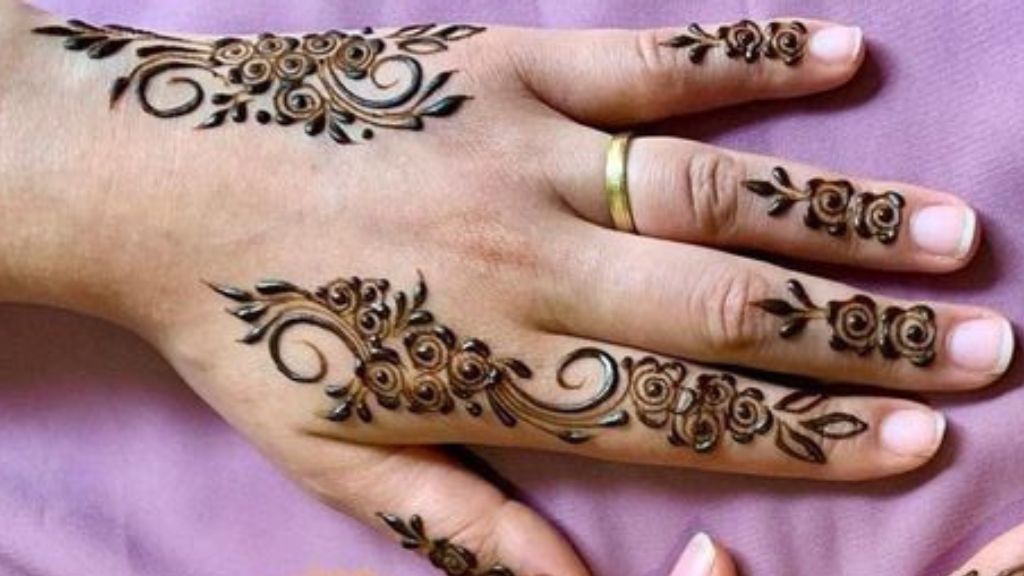 Back Hand Mehndi