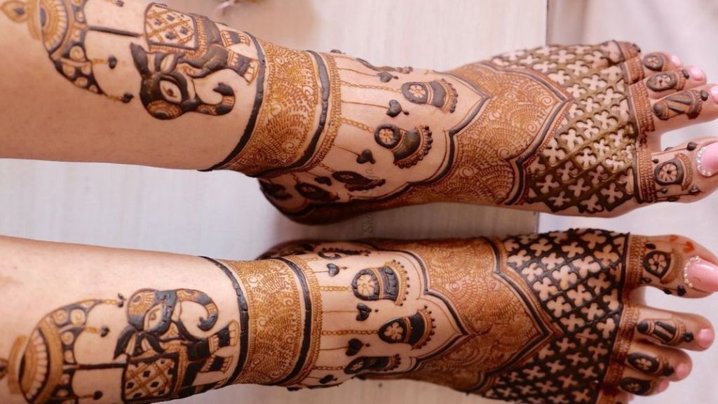 Bridal Leg Mehndi Design 2024