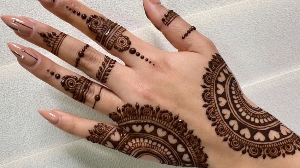 Mehndi Design for Girls