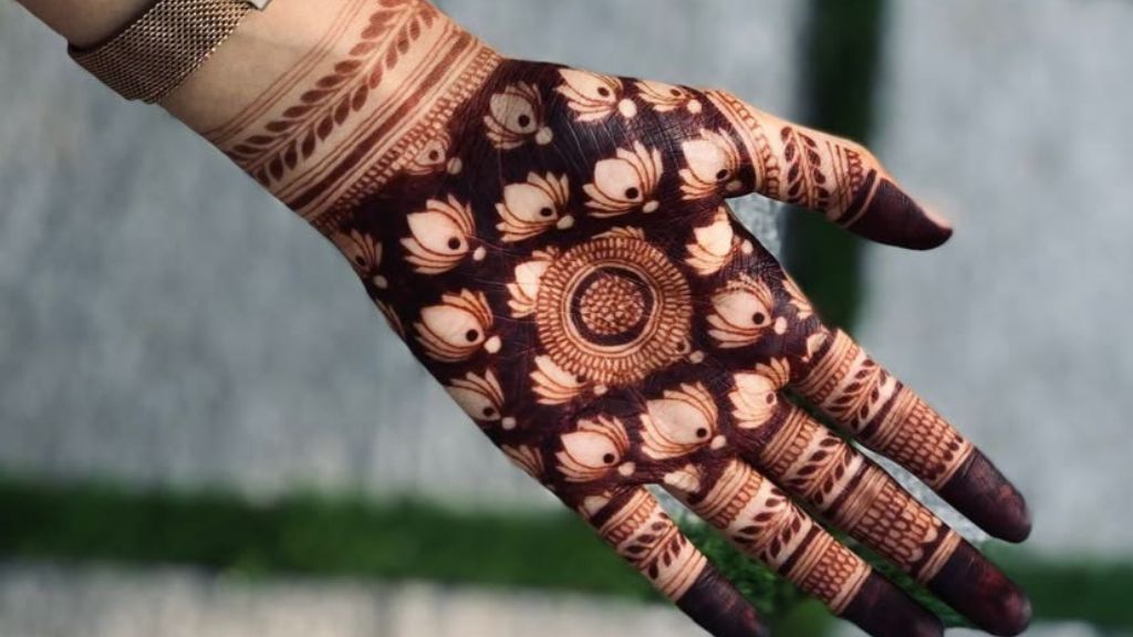 Mehndi Design 2024