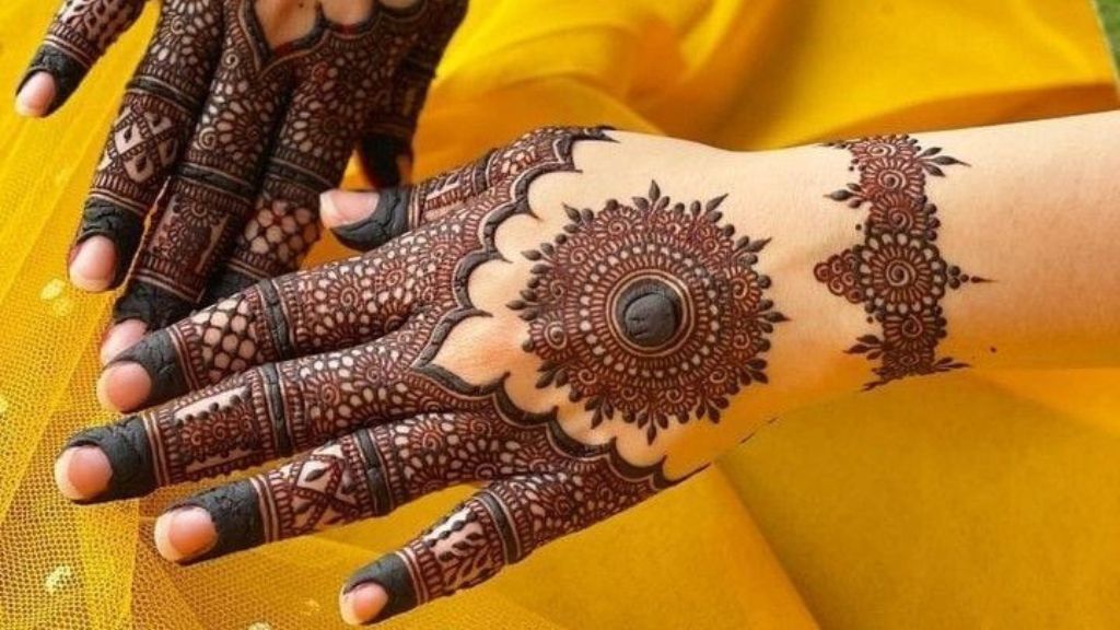 Mehndi Design 2024