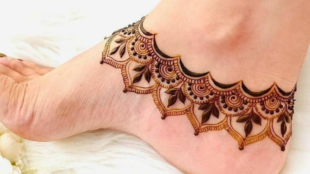 Bridal Leg Mehndi Design 2024