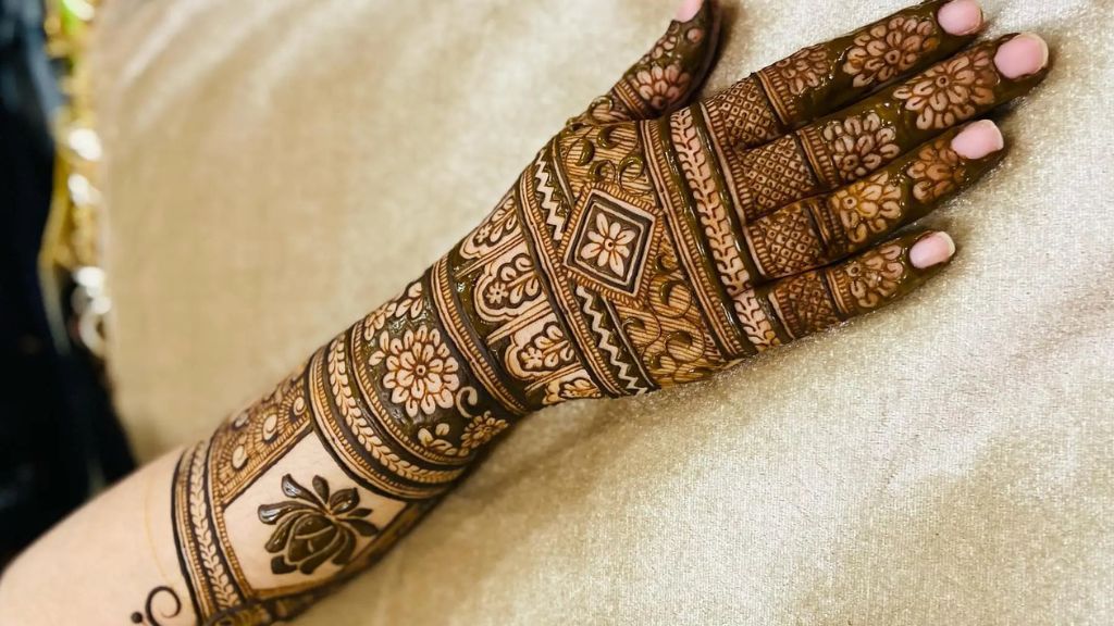 Kangan Mehndi Design