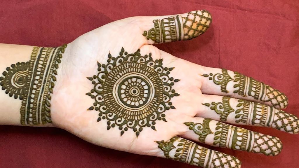 Round Mehndi Design