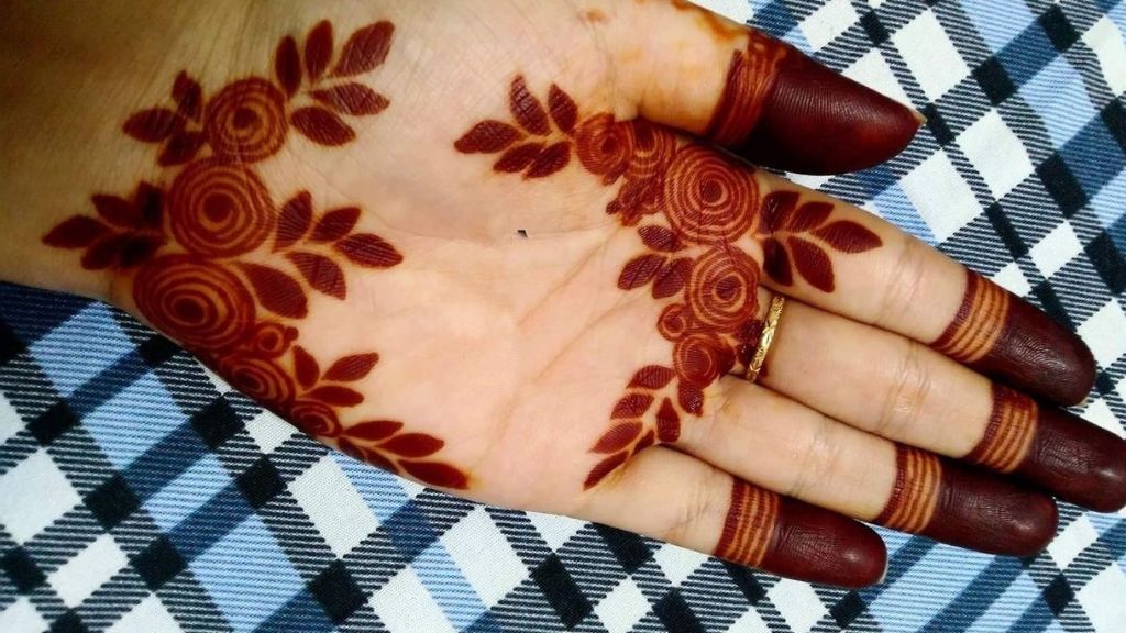 Simple Mehendi Designs