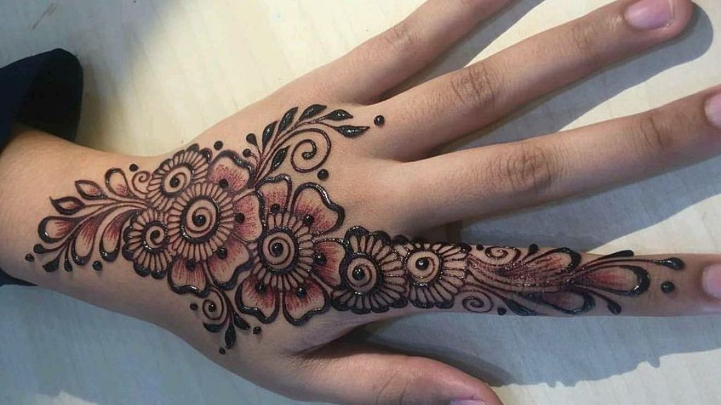 Choti Mehndi Design