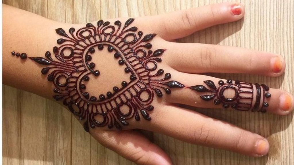 Choti Mehndi Design